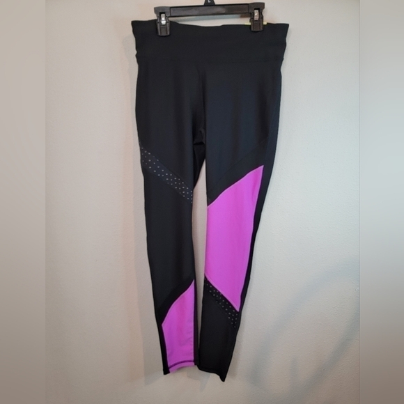 XERSION size Medium NWT Black and Purple Yoga Leggings - Picture 2 of 6